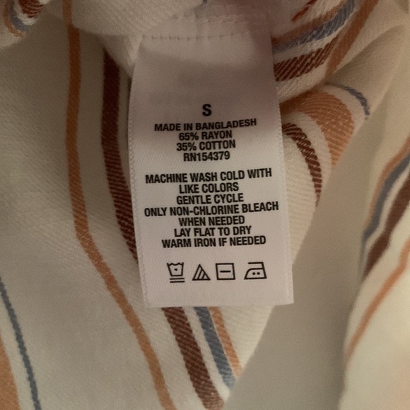 Women’s Aeropostale Striped Button Down Top, Small - Picture 5 of 6